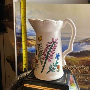 VINTAGE Small Floral Ceramic Creamer Pitcher -made in Japan 💕